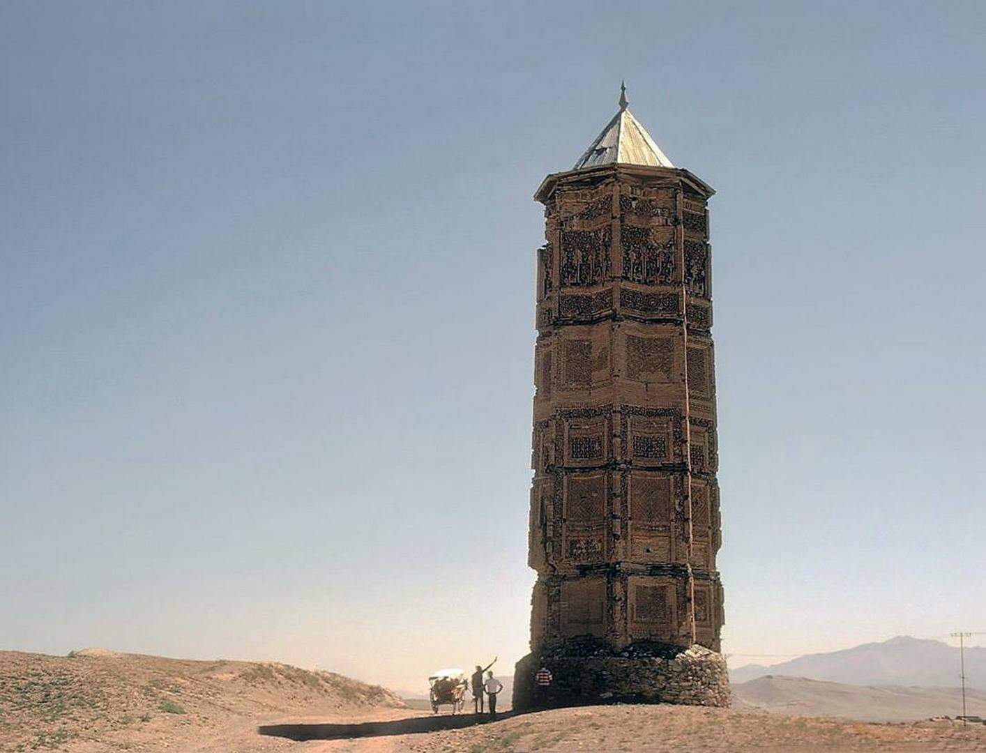 Minaret Behramšaha iz XII st..jpg - Afganistan - Srce Azije (Treći dio)